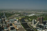 Foto, Bild: Blick ber City mit Flinders Street Station, Federation Square und Stadion