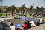 Foto, Bild: Plaza Mayor mit den Kolonialbauten gegenüber der Kathedrale