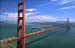 Foto, Bild: Golden Gate Bridge mit Containerschiff