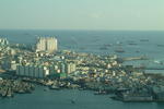 Foto, Bild: City von Pusan mit und Schiffe auf Reede