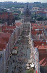 Foto, Bild: Blick auf die Langgasse, das Goldene Tor und Stockturm vom Rathausturm