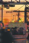 Foto, Bild: Containerschiffe am Eurogate Container Terminal Hamburg im Abendlicht