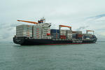Foto, Bild: Containerschiff P&O NEDLLOYD MARITA mit Kränen vor Singapur